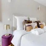 Elegant 3-Bedroom Apartment Near Bastille Paris