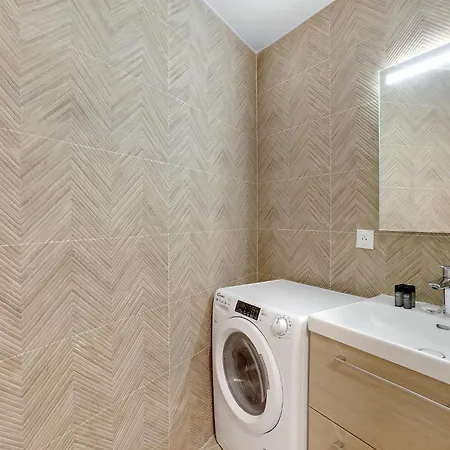 Elegant 3-bedroom Near Bastille Appartamento *